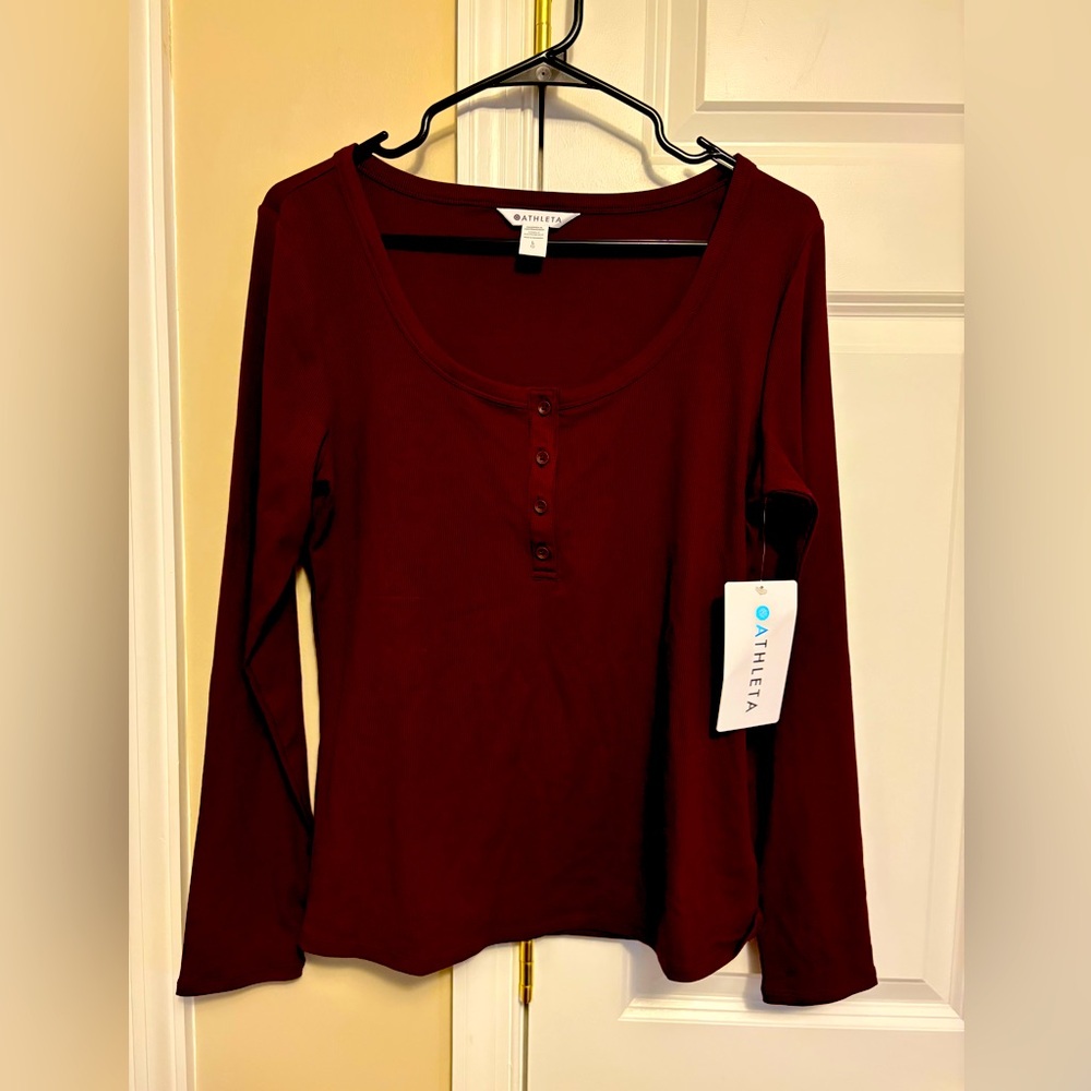Athleta Women's Burgundy Long Sleeve Top NWT- size L